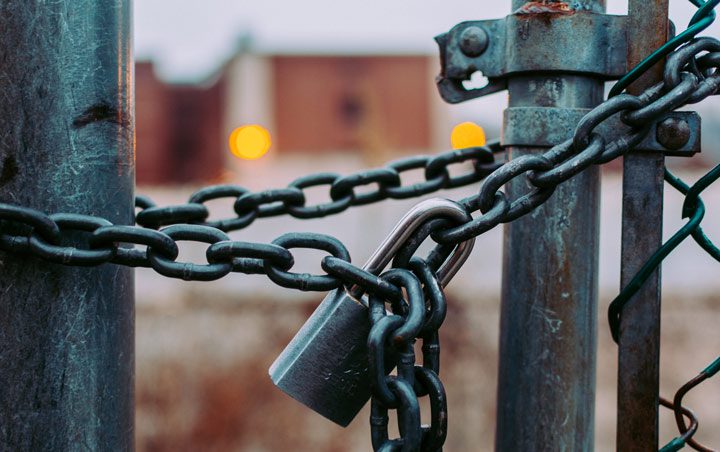 قفل و زنجیر در افزایش امنیت