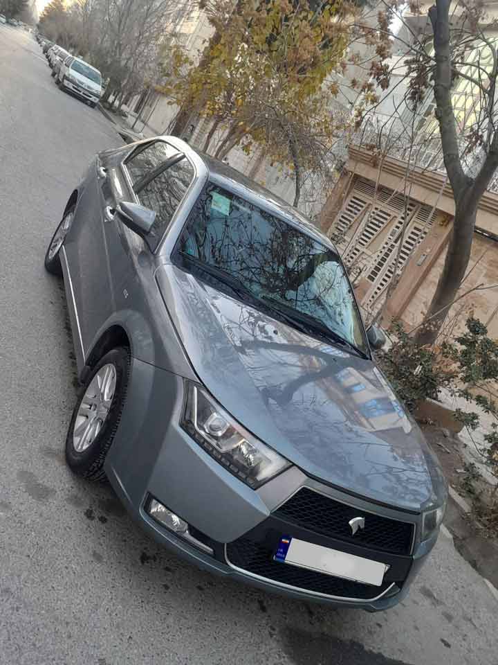 نقد و بررسی خودرو دنا پلاس